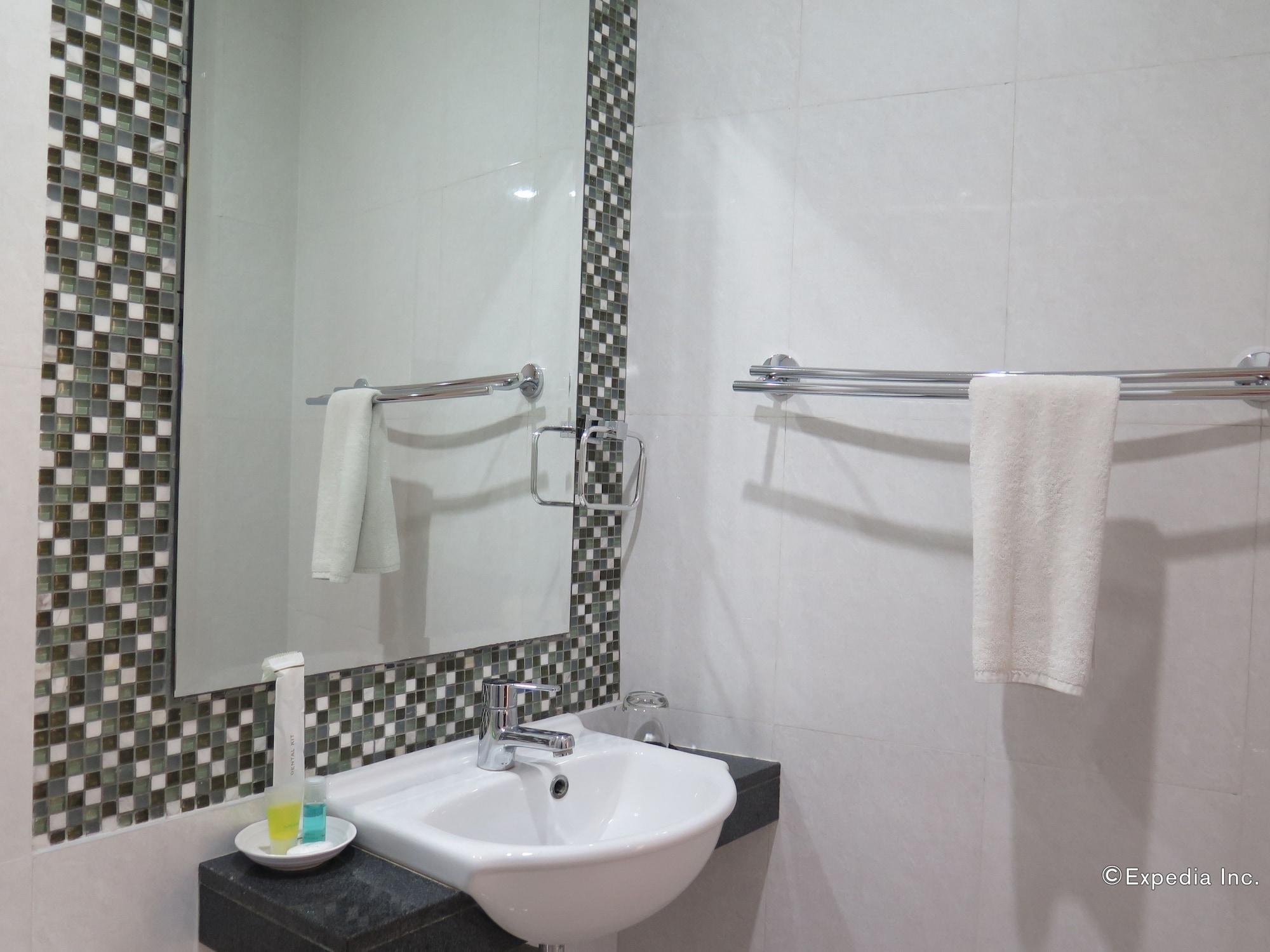 717 Cesar Place Hotel Ταγκμπιλαράν Εξωτερικό φωτογραφία